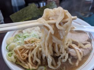 中華そば中の麺